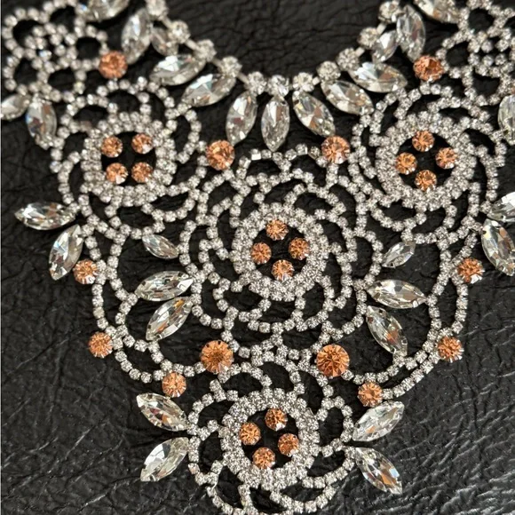 Betsy Johnson NEW Rhinestone Bib Necklace “Ballerina Rose” - Picture 4 of 7
